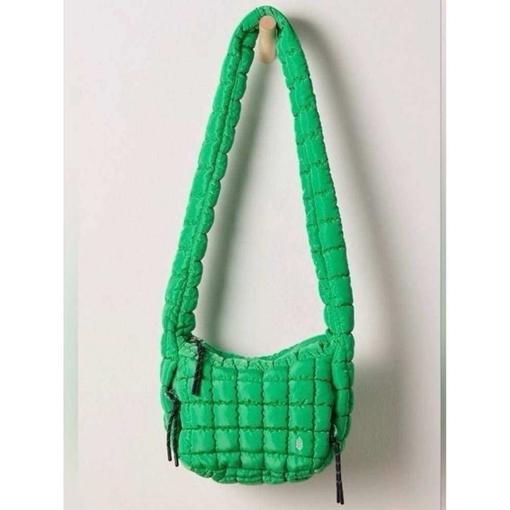 Free People FP Movement Quilted Baby Carryall Sling Bag Kelly Bag Puffy Sporty